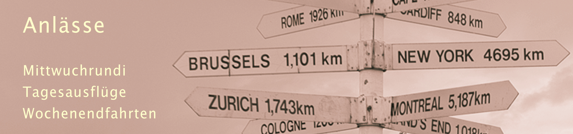 symbolisches Bild mit Wegweiser